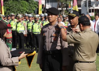 Polres Metro Jakarta Barat, bersama  Forkopimko  melaksanakan Apel Gelar Pasukan Operasi Kepolisian Terpusat  Lilin 2023 Dalam Rangka Pengamanan Natal dan Tahun Baru 2024.