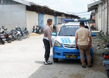 Tim Satgas Operasi Mantap Brata Polda Kalbar Laksanakan Pengamanan Ketat Terhadap Proses Pelipatan Surat Suara di Kota Pontianak