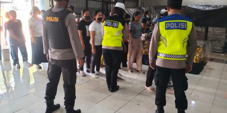 Satgas Preventif Polres Tabanan Patroli Gudang Logistik KPU Perkuat Pengamanan Jelang Pemilu 2024