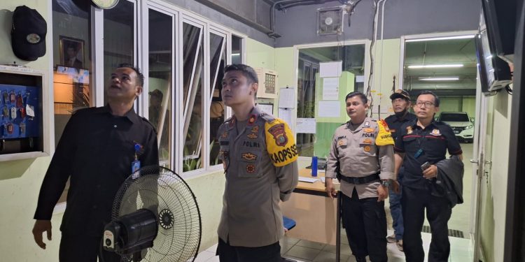 Polsek Tanjung Duren Amankan Ibadah Natal, Lakukan Security Assessment di Gereja-Gereja Wilayah Grogol Petamburan