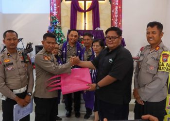 Polisi Ajak Jemaat GKJW Wungurejo Pepanthan Mindi Jaga Kamtibmas