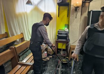 Jelang Perayaan Natal, Polres Blitar Kota Lakukan Sterilisasi Gereja