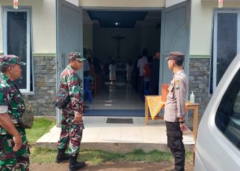 Kompak, TNI-Polri di Kediri Berikan Pengamanan Ibadah Natal di Gereja