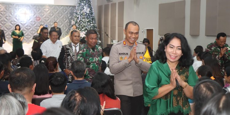 Kapolres Malang dan Forkopimda Cek Gereja dan Sapa Jemaat, Pastikan Perayaan Malam Natal Kondusif