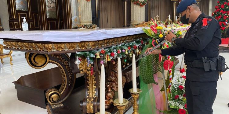 Menjelang Perayaan Natal, Polda Kalbar Sterilisasi Sejumlah Gereja di Kota Pontianak