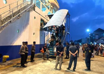 Ditpolairud Polda Kalbar Laksanakan PAM Perayaan Natal 2023 di Pelabuhan Dwikora Pontianak