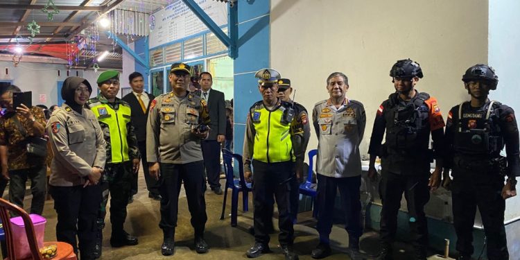Berikan Rasa Aman Perayaan Natal di Kubu Raya,Polres Laksnakan Patroli Cooling System Sekala Besar 3 Pilar