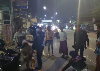 Tim Patroli Perintis Presisi Polres Metro Jakarta Barat  Mengamankan 2  Orang Remaja Membawa  Sajam Celurit , Di duga  Akan Aelakukan Aksi Tawuran