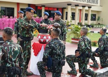 Upacara Korp Raport Kenaikan Pangkat Personel Satbrimob Polda Kalbar