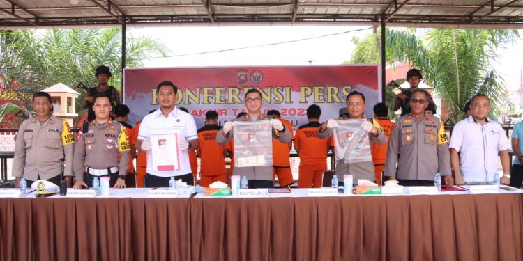 Konferensi Pers Akhir Tahun 2023 Polres Sanggau,Katakan Ada Peningkatan Kasus di Banding Tahun 2022