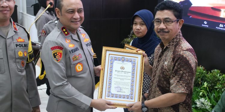 Kapolda Kalbar Pimpin Press Release, Paparkan Capaian Kinerja Tahun 2023