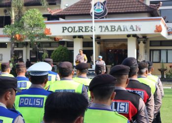 Karendalops Pimpin Apel Konsulidasi Ops Lilin Agung 2023 di halaman Mapolres Tabanan