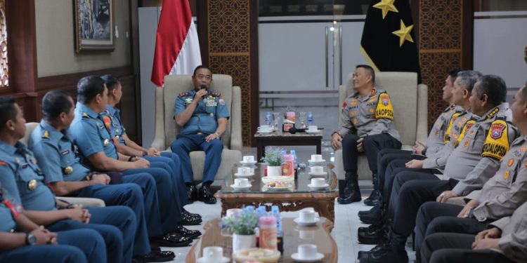 Sinergitas, Kapolda Jatim Terima Kunjungan Pangkoarmada ll