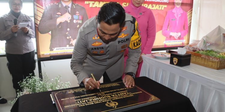 Resmikan Gedung Tantya Sudhirajati, Kapolres Tulungagung : Layani Masyarakat Sepenuh Hati