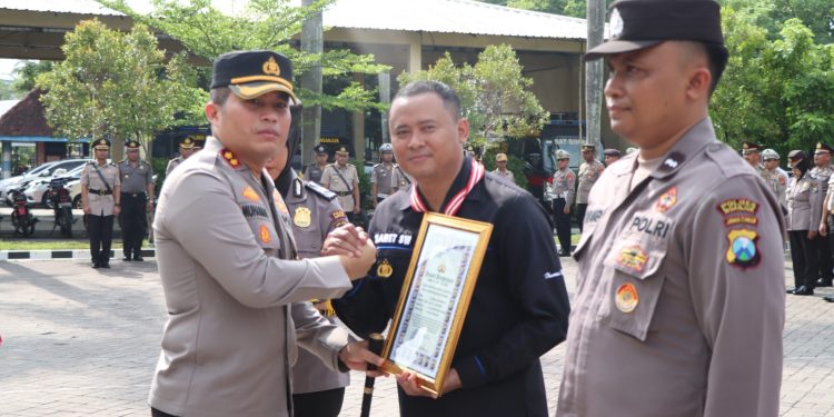 15 Anggota Polres Nganjuk Terima Penghargaan dari Kapolres, Ini Prestasinya