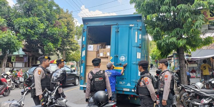Patroli dan Siagakan Personel 24 Jam, Polres Kediri Kota Pastikan Kantor dan Gudang Logistik KPU Kota Kediri Aman