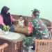 Peduli Anak Stunting, Babinsa Koramil Wonodadi Laksanakan Kegiatan Anjangsana Dan Berikan Bantuan Gizi Tambahan