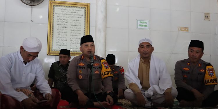 Perkuat Silaturahmi, Kapolres Kediri Kota Kunjungi Ponpes Al Mahrusiyah Lirboyo