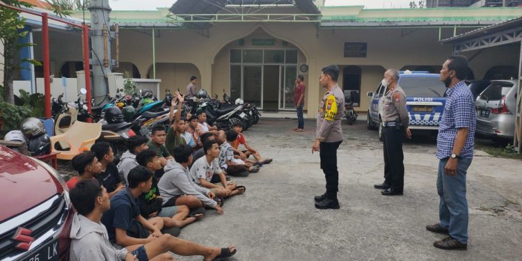Tindaklanjuti Hasil Jumat Curhat, Polres Pelabuhan Tanjungperak Gagalkan Aksi Balap Liar
