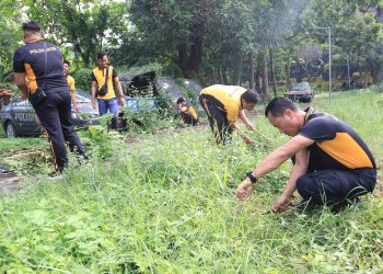 Ciptakan Lingkungan Bersih, Polres Kediri Kota Gelar Kerja Bakti