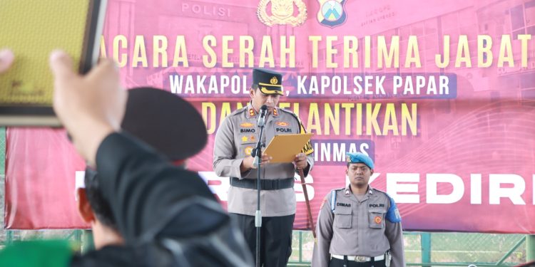 Kapolres Kediri Pimpin Upacara Sertijab Wakapolres, Kasat Binmas dan Kapolsek Papar