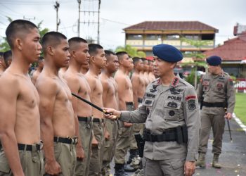 Upacara Penerimaan Bintara dan Tamtama Remaja Satbrimob Polda Kalbar
