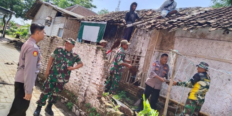 Wujud Kepedulian Polres Bondowoso Kepada Masyarakat Melalui Program Rutilahu