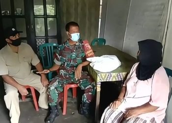 Bantu Warga Kurang Mampu, Anggota Koramil Ponggok Laksanakan Kegiatan Babinsa Masuk Dapur