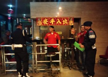 Meminimalisir Pelanggaran Personel Satbrimob Polda Kalbar, Provos Laksnakan Patroli Hiburan Malam