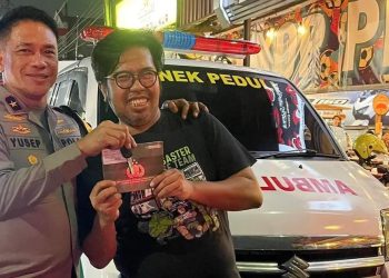 Polda Jatim Beri Satu Unit Ambulace untuk Bonek Rescue Bentuk Apresiasi Kedewasaan Suporter