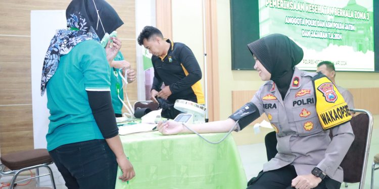 Cek Kesehatan Berkala, Wakapolres Kediri Ikuti Rikkes TA 2024