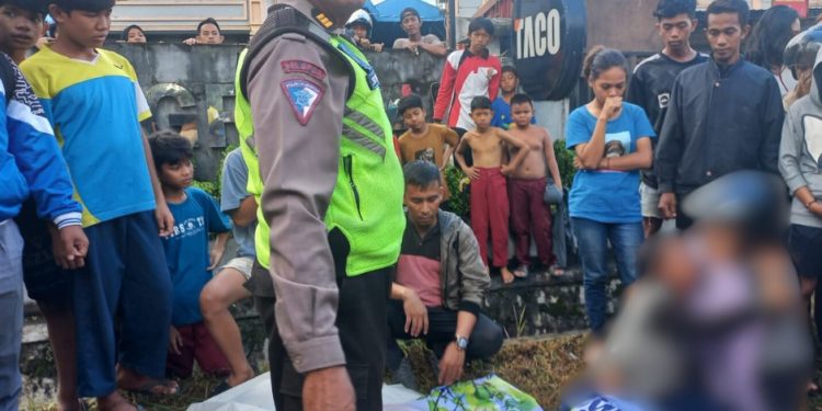 Tragis, seorang siswa SMU 2 Sungai Raya Kabupaten Kubu Raya Meninggal Dunia Akibat Tergilas Truk