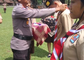Kasat Binmas Polres Tabanan Buka Kegiatan Kemah Saka Bhayangkara Cabang Tabanan angkatan ke-41.