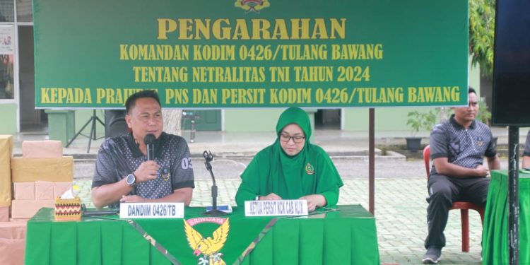 Senam Bersama Di Lanjutkan Jam Komandan (Dandim) 0426 Tulang Bawang Tekankan Netralitas TNI Pada Pemilu Serentak 2024