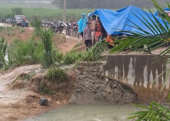 Polsek Tulang Bawang Tengah dan Tim Gabungan Lakukan Pencarian Korban Diduga Tenggelam di Sungai.