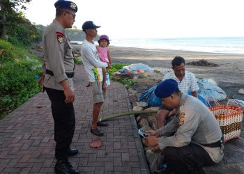Polairud Polres Tabanan Rutin Lakukan Patroli Pesisir di DTW Berikan Pantauan dan Himbauan*
