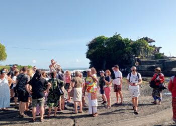 Dua Minggu pertama 2024 Kunjungan Wisatawan Ke Tanah Lot Mencapai 68.741
