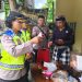 Sosialisasikan Pemilu Damai, Subsatgas Binmas OMB Agung 2024 Gencar Bagikan Brosur Kamtibmas Pemilu