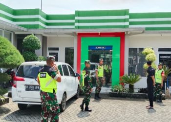 Pastikan Kondusif, Anggota Koramil Jajaran Kodim 0808/Blitar Tingkatkan Pengamanan Di Wilayah Masing-Masing