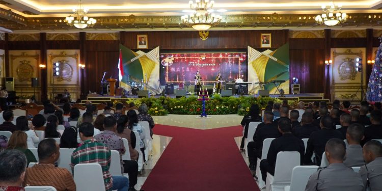 Hadiri Perayaan Natal Ouikumene Polda Kalbar, Kapolda Berpesan Agar Jaga Persatuan Dan Kesatuan