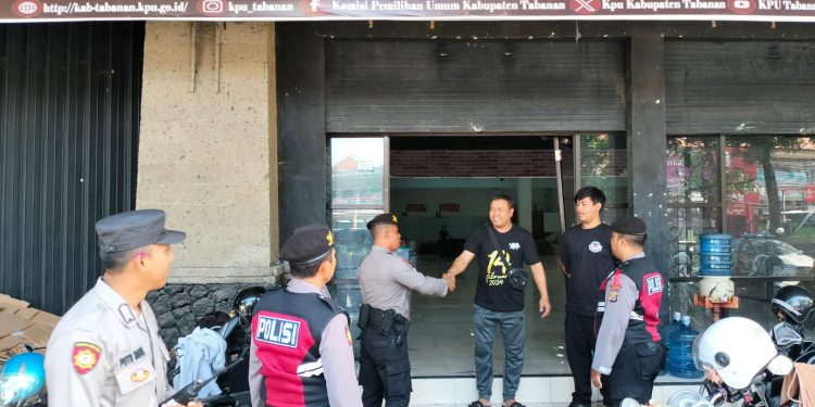 Patroli Sambang Personil OMB 2024 ,Ciptakan rasa aman dan Kondusif untuk Masyarakat