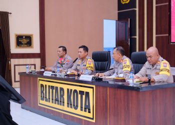 Beri Pengarahan Personel, Kapolres Blitar Kota Ingatkan Tugas dan Kewajiban Bhabinkamtibmas