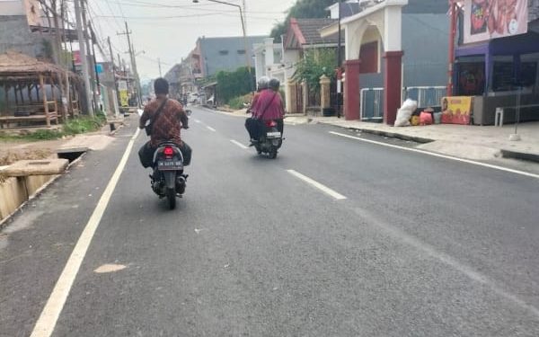 Bertahun-tahun Rusak, Bupati Sumenep Sulap Sejumlah Jalan Jadi Mulus