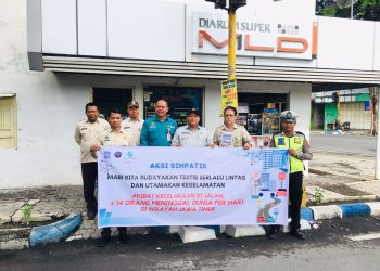 Aksi Simpatik Polisi, Upaya Tingkatkan Keselamatan Lalu Lintas di Jombang