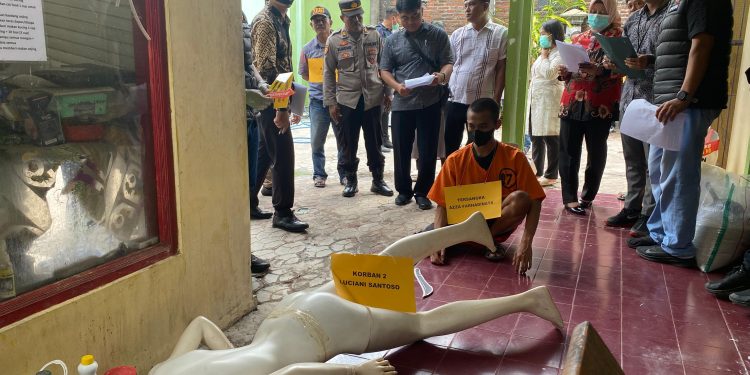 Polres Blitar Kota Gelar Rekonstruksi Pembunuhan 2 Wanita di Shelter Anjing, Tersangka Perankan 20 Adegan