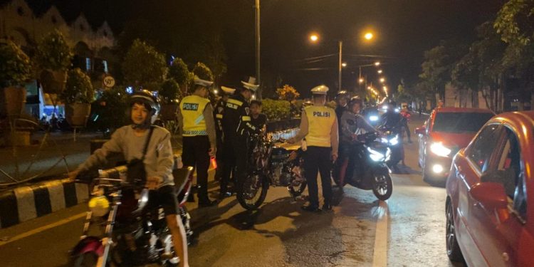 Jaga Kondusifitas Jelang Pemilu, Polres Kediri Kota Gelar Razia Cipta Kondisi