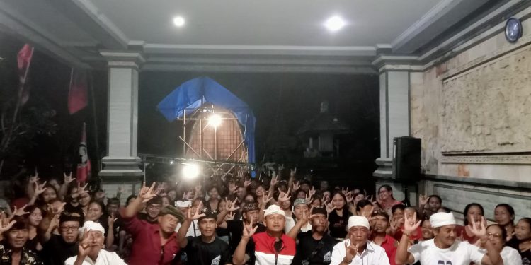 Kompak Didukung Warga Banjar Pagutan Caleg PDI-P I Putu Eka Putra Nurcahyadi, S. H., M.H Dan Siap Menangkan Ganjar – Mahfud