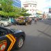Respon Cepat Polisi dan Relawan Amankan ODGJ yang Acungkan Sajam di Pasar Besar Kota Malang
