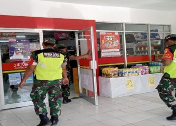 Pastikan Wilayah Aman Terkendali, Anggota Koramil Jajaran Kodim 0808/Blitar Tingkatkan Pengamanan