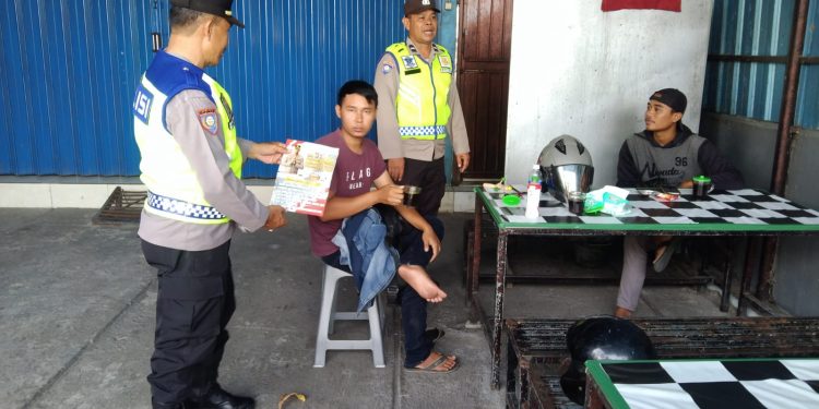 Satgas Preemtif OMB Agung 2024, tahap Kampanye Terbuka,Giat Pembagian Brosur & himbauan Kamtibmas di Wilkum Polres Tabanan